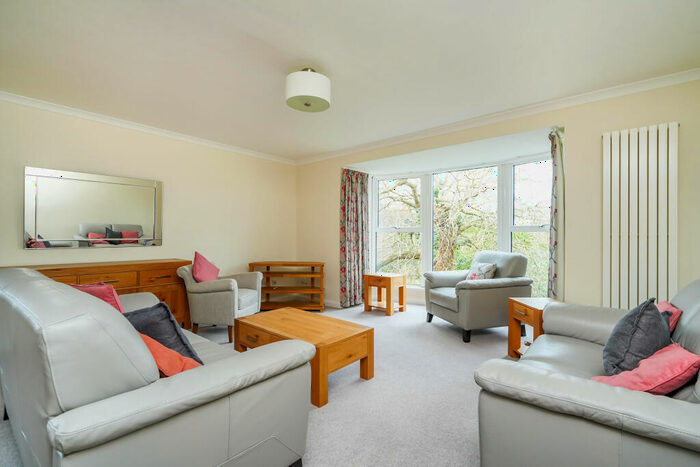 3 Bedroom Apartment To Rent In Banbury Road, North Oxford, OX2