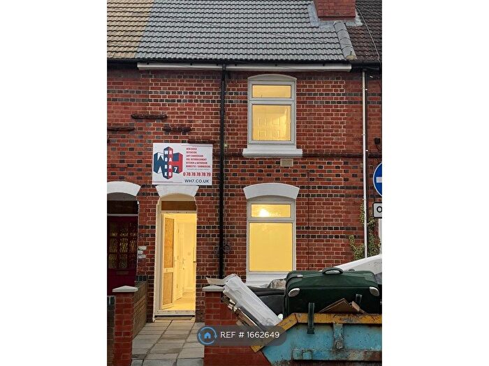 5 Bedroom Terraced House To Rent In Liverpool Road, Reading, RG1
