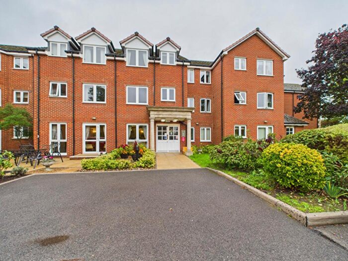 1 Bedroom Flat For Sale In Warwick Road, Reading, Reading, RG2