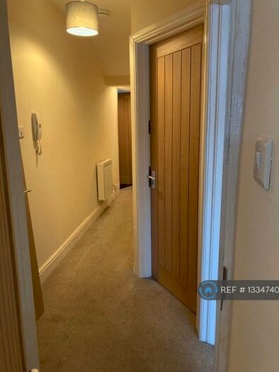 3 Bedroom Flat To Rent In Albany Road, Coventry, CV5