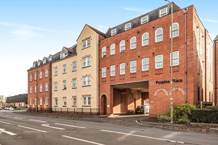 2 Bedroom Apartment To Rent In Warwick Road, Banbury, OX16