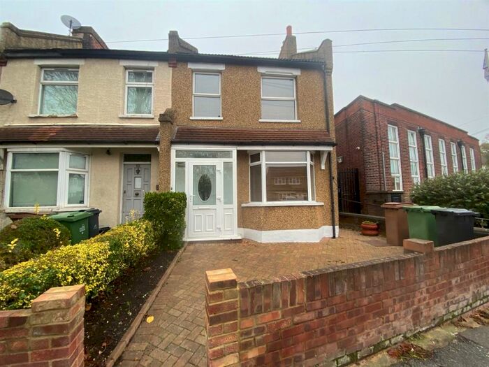 2 Bedroom Semi-Detached House To Rent In Hall Lane, London, E4