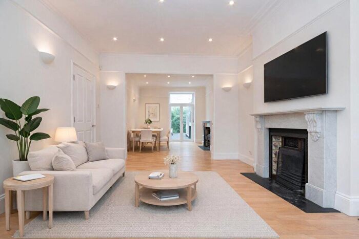 6 Bedroom House To Rent In Goldhurst Terrace, London, NW6