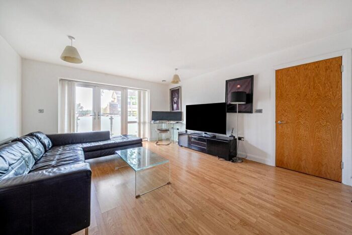 1 Bedroom Flat For Sale In Cowdrey Mews, Lower Sydenham, London, SE6