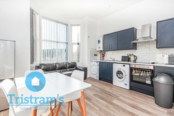 3 Bedroom Apartment To Rent In Loughborough Road, West Bridgford, NG2