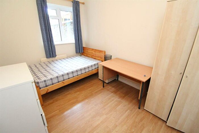 5 Bedroom Terraced House To Rent In Forster Road, Southampton, SO14