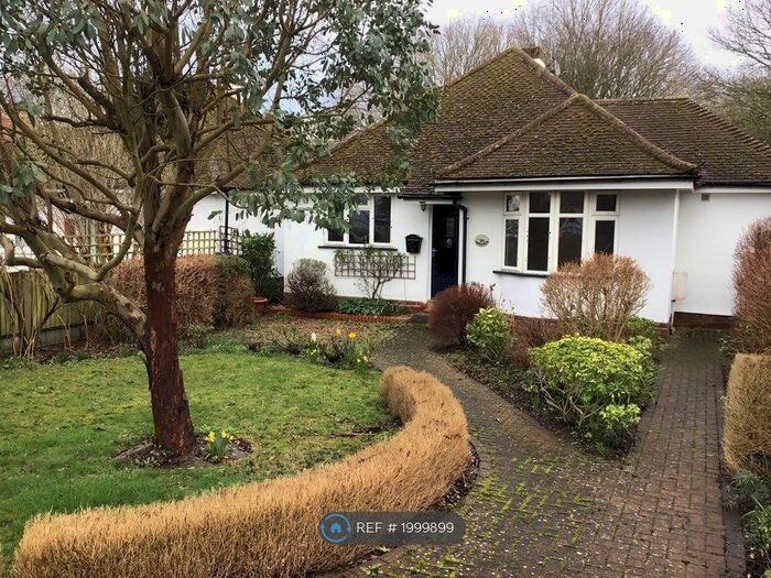 2 Bedroom Bungalow To Rent In Fordwich Road, Sturry, Canterbury, CT2