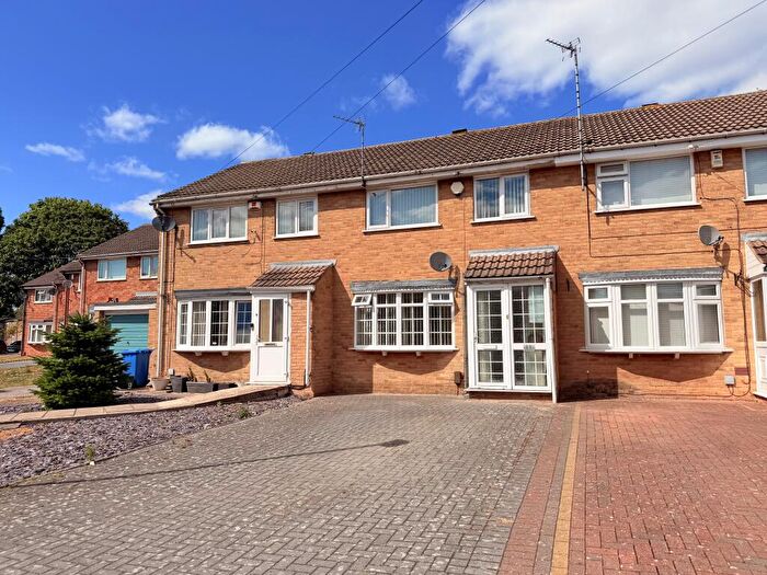 3 Bedroom Semi-Detached House To Rent In Underhill Close, Sunnyhill, DE23