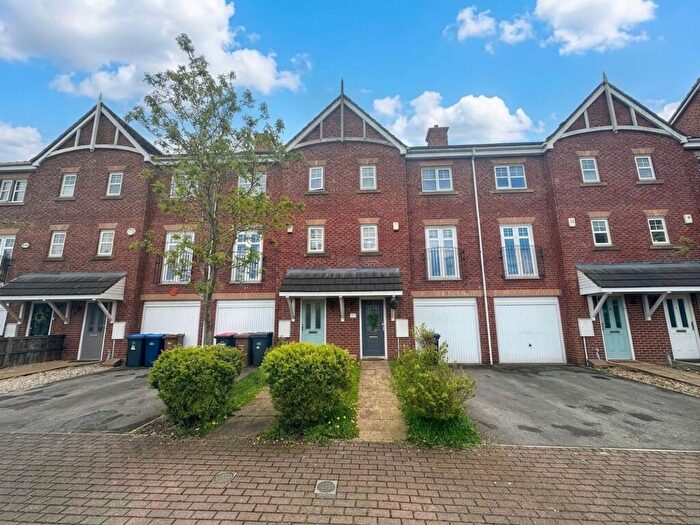 4 Bedroom Terraced House For Sale In Ellesmere Green, Eccles, M30