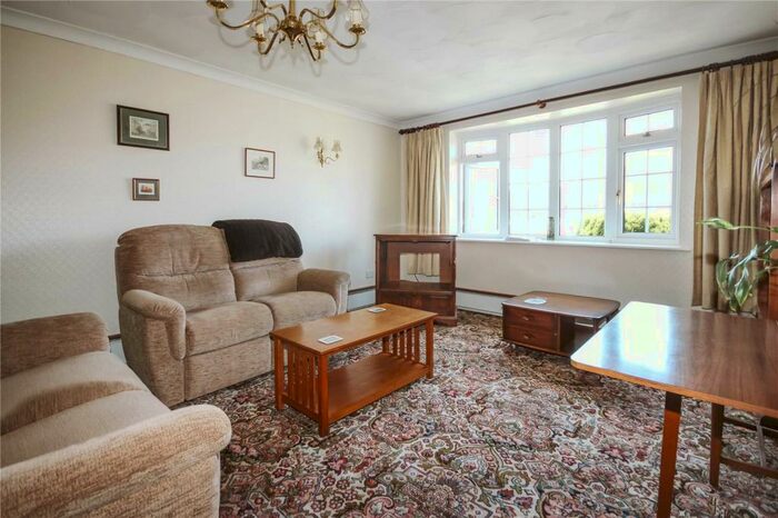 2 Bedroom Bungalow To Rent In Forest Road, Kingswood, Bristol, BS15