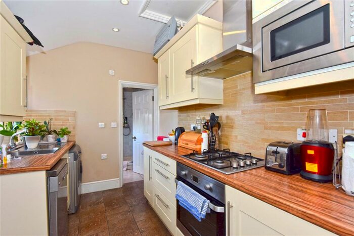 Apartment To Rent In Old Dominion House, Gravel Hill, Henley-on-Thames, Oxfordshire, RG9