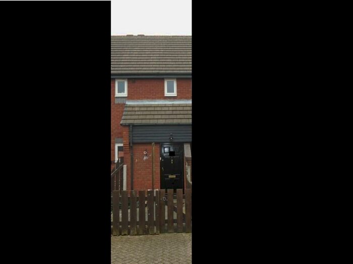1 Bedroom Flat To Rent In Monro Close, Liverpool, Merseyside, L8