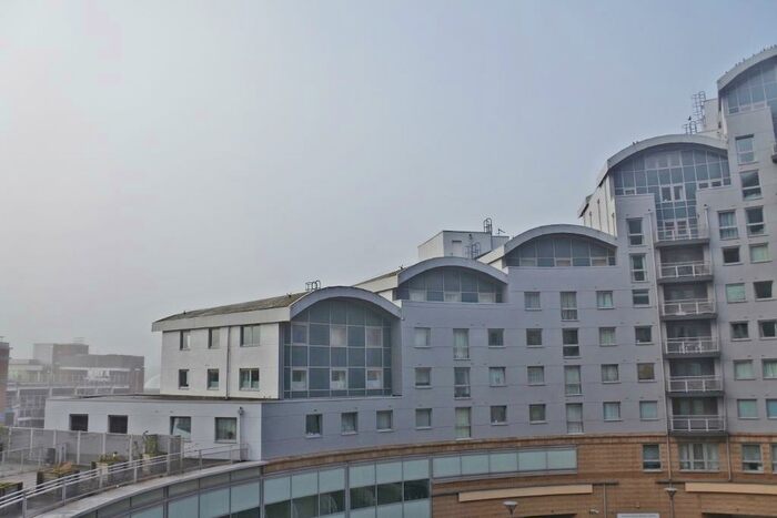 2 Bedroom Flat To Rent In Alencon Link, Basingstoke, RG21