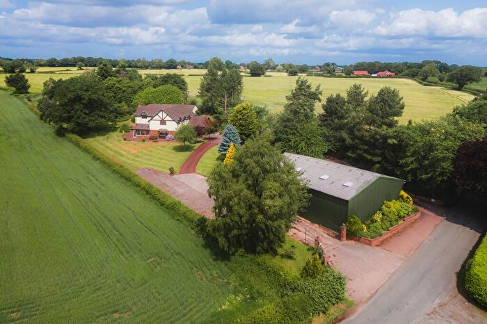 4 Bedroom Detached House For Sale In Large Family Home With Substantial Outbuildings On The Edge Of Little Budworth, CW6