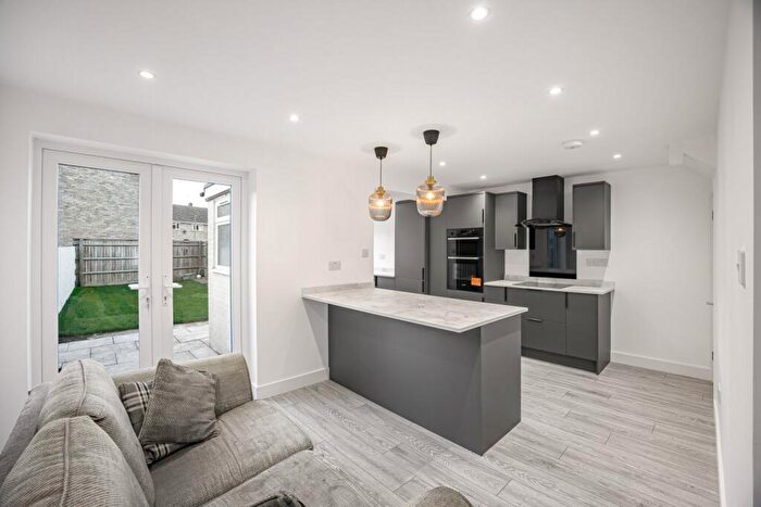 3 Bedroom Terraced House For Sale In Huntersfield, Stanford In The Vale, Oxon, SN7