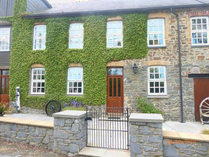 2 Bedroom Flat To Rent In Llanpumsaint, Carmarthen, SA33