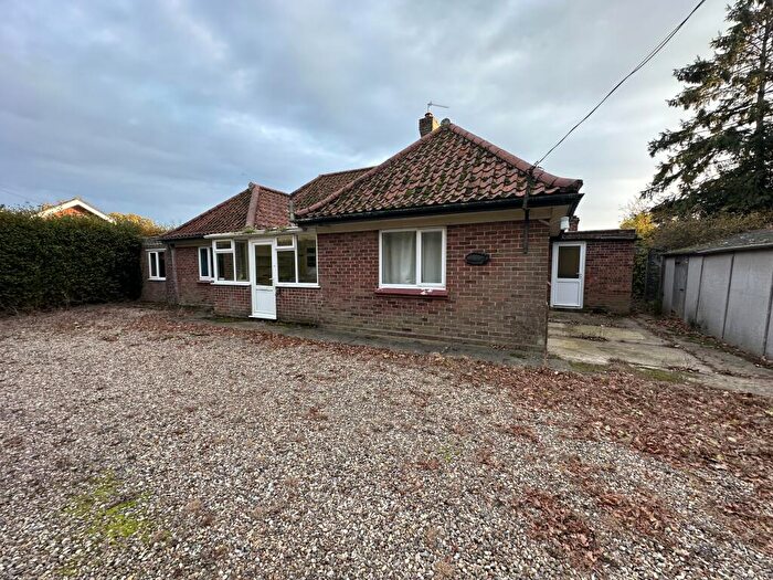 4 Bedroom Bungalow To Rent In New Road, Catfield, Great Yarmouth, NR29