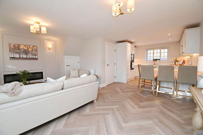 4 Bedroom Cottage For Sale In Wath Road, Elsecar, Barnsley, S74