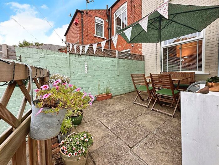 3 Bedroom Terraced House For Sale In West Auckland Road, Darlington, DL3