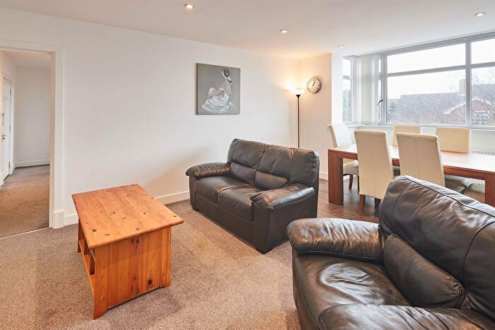 2 Bedroom Flat To Rent In High Street, Marske-By-The-Sea, TS11