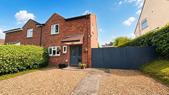 3 Bedroom Semi Detached House To Rent In Highfields Approach, Dursley, Gloucestershire, Gb, GL11