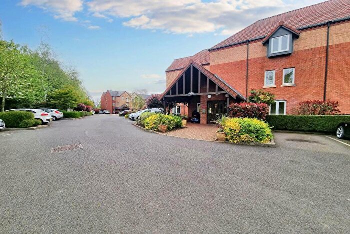 2 Bedroom Apartment For Sale In Pool Close, Spalding, Lincolnshire, PE11