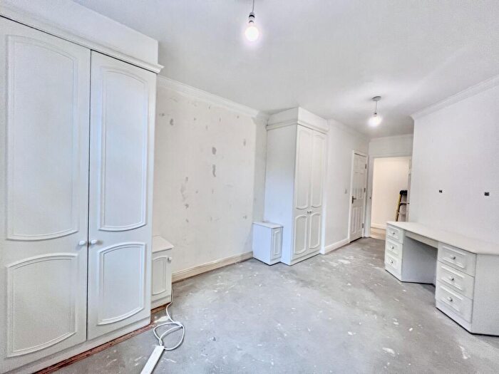 2 Bedroom Apartment To Rent In Newitt Place, Southampton, SO16