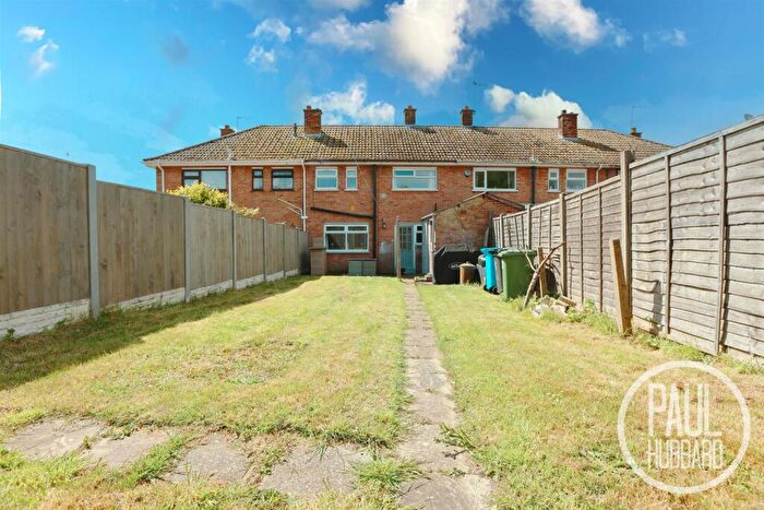 3 Bedroom Terraced House For Sale In Lilac Drive, Oulton Broad, NR32