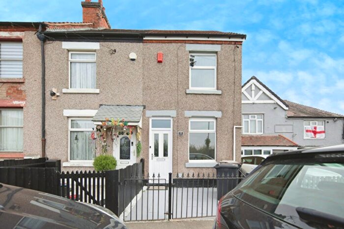 3 Bedroom End Of Terrace House For Sale In Royal Oak Lane, Bedworth, CV12