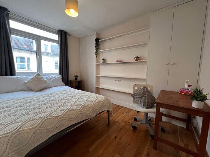 6 Bedroom Terraced House To Rent In Viaduct Road, Brighton, BN1