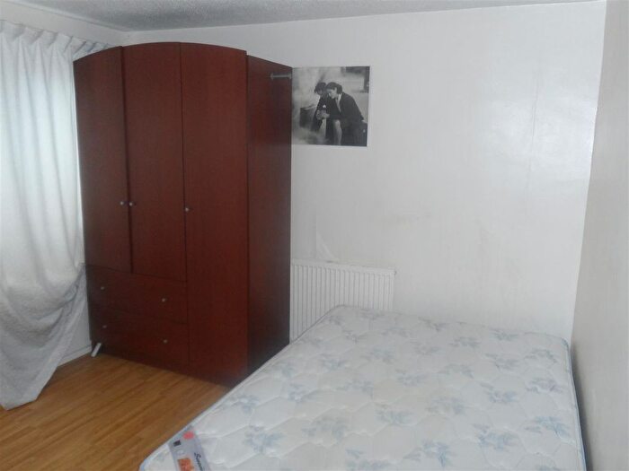 1 Bedroom Flat To Rent In Berkshire Way, Mitcham, Norbury, CR4