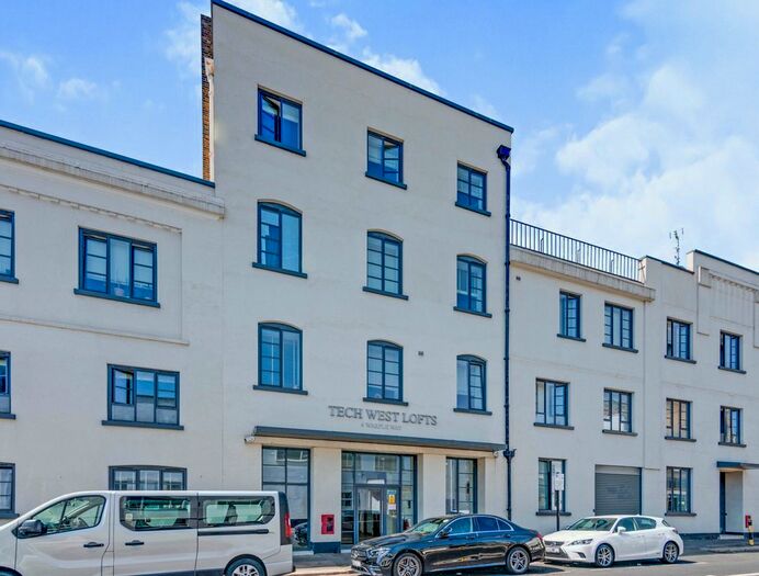 1 Bedroom Flat To Rent In Warple Way, London, W3