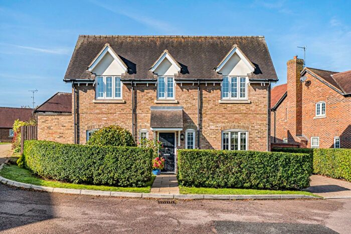 4 Bedroom Detached House For Sale In Meadow View, Redbourn, St. Albans, AL3
