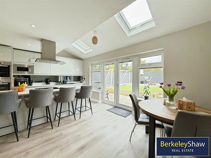 4 Bedroom Detached House For Sale In Stoneleigh Park, Thornton, Liverpool, L23