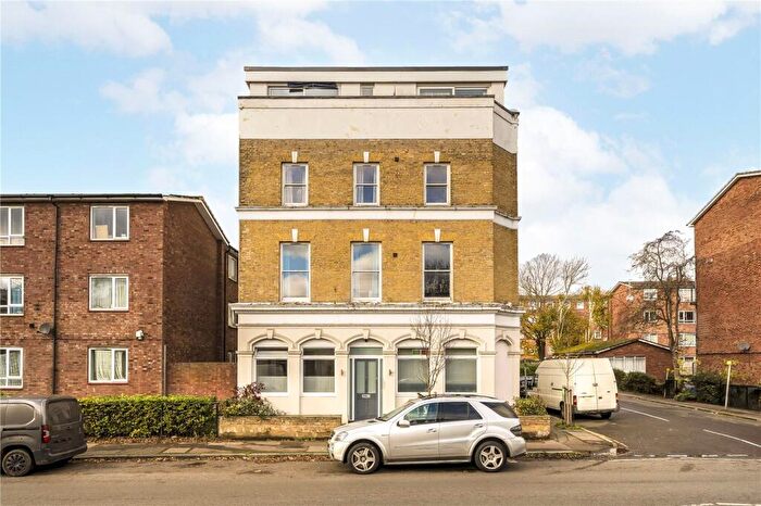1 Bedroom Apartment To Rent In Malpas Road, Brockley, SE4