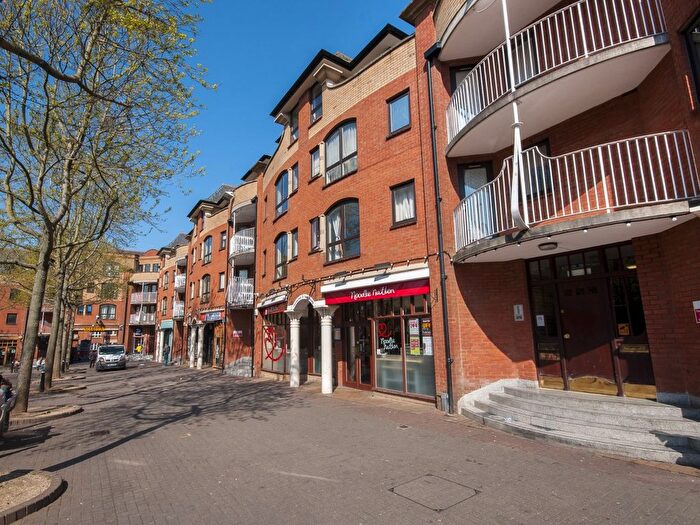 2 Bedroom Flat To Rent In Gloucester Green, Oxford, OX1