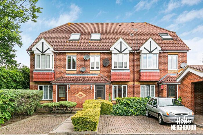 1 Bedroom Apartment To Rent In Dorset Mews, , London, N3