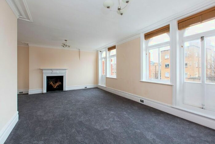 3 Bedroom Flat To Rent In St Marys Terrace, Maida Vale, W2
