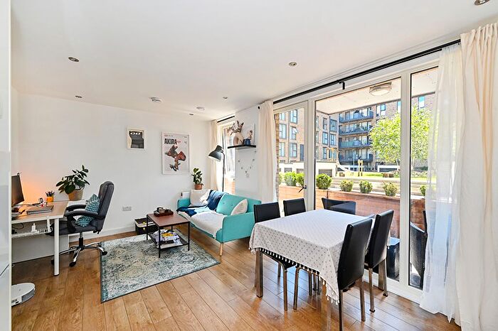 1 Bedroom Flat For Sale In Ashley Court, Bow River Village, E3