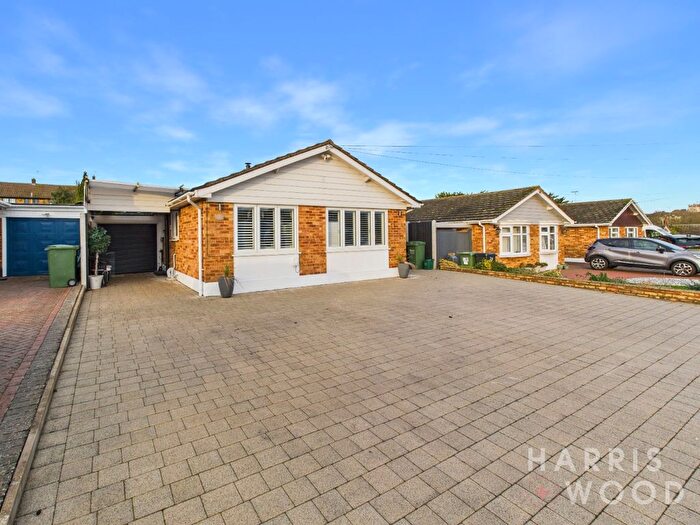 4 Bedroom Detached Bungalow For Sale In Cromwell Way, Witham, Essex, CM8