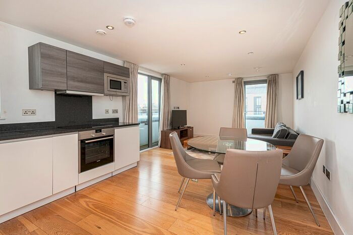 1 Bedroom Flat To Rent In Bonchurch Road, Portobello Square, Ladbroke Grove, W10