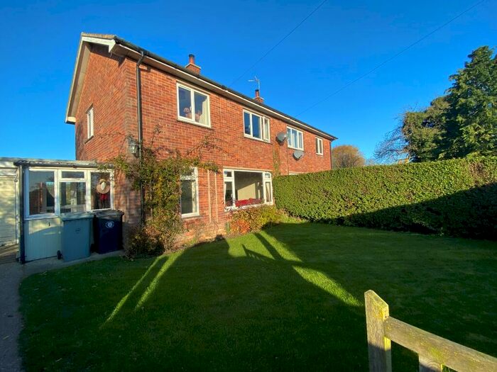 3 Bedroom Semi-Detached House To Rent In The Cottages, Sycamore Farm, Lower Bassingthorpe, Grantham, NG33
