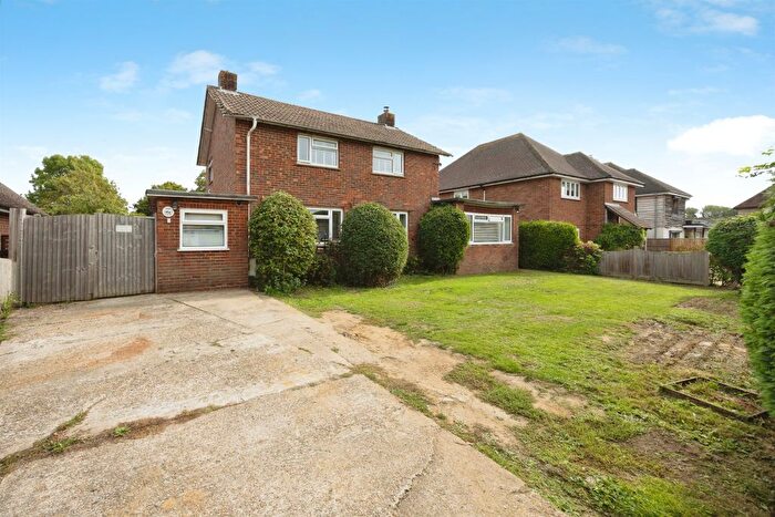 4 Bedroom Detached House For Sale In Singleton Road, Great Chart, Ashford, TN23