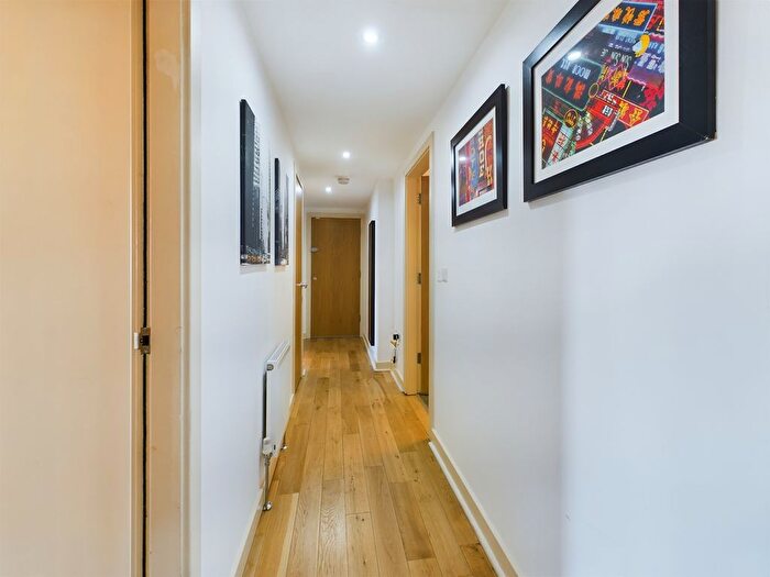 2 Bedroom Flat For Sale In The Sawmill, Dock Street, HU1