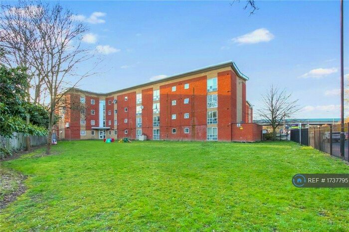 1 Bedroom Flat To Rent In Albatross Close, London, E6