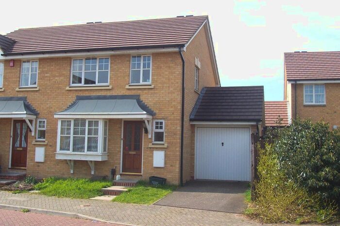 3 Bedroom Semi-Detached House To Rent In Westminster Close, Feltham, TW14