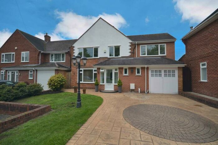 4 Bedroom Detached House For Sale In Brimstage Road, Bebington, CH63