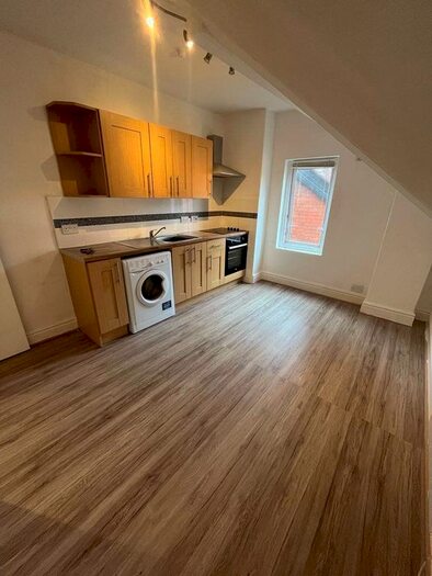1 Bedroom Flat To Rent In Reads Avenue, Blackpool, Lancashire, FY1