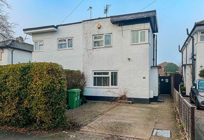 2 Bedroom Semi Detached House To Rent In Stonehaven Road, Aylesbury, HP19