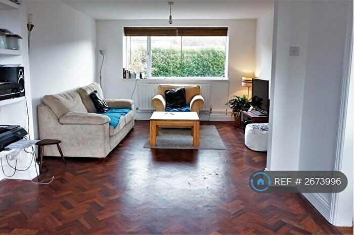 3 Bedroom Semi-Detached House To Rent In Cowley Drive, BN2